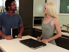 Stepdad Caught  Daughter Having Phone Sex Porn Videos